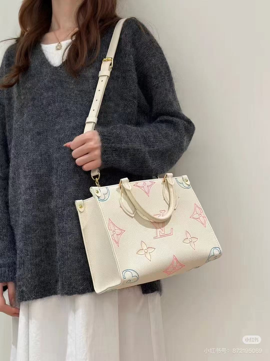 95新 LouisVuitton/路易威登 onthego小号牛皮芯片款 73634968