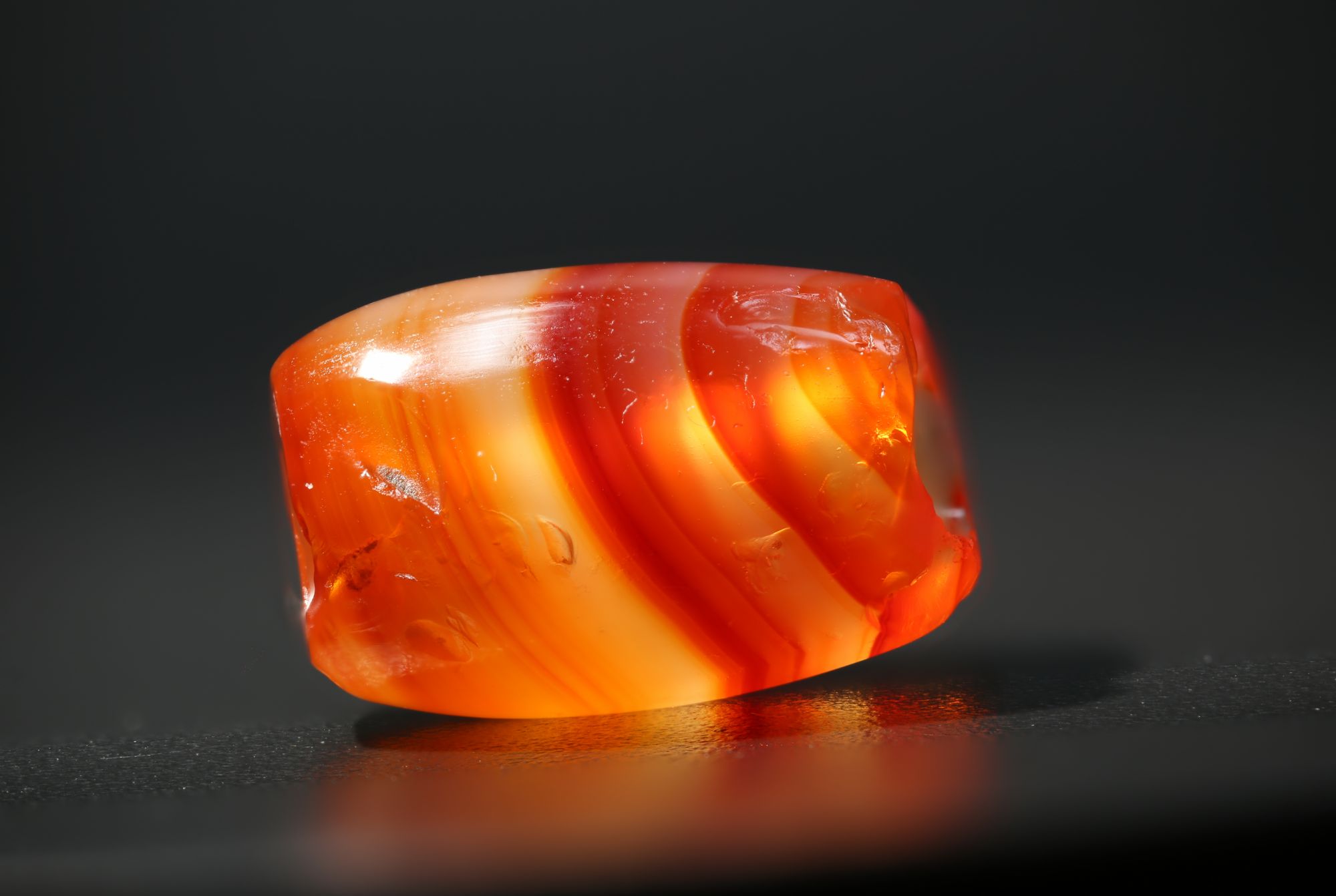 红色玛瑙管 大年份 单颗对孔16.5m直径10.8m