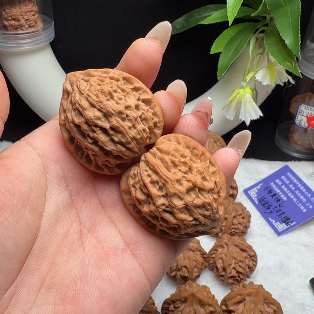 随***安把件文玩核桃38金牛