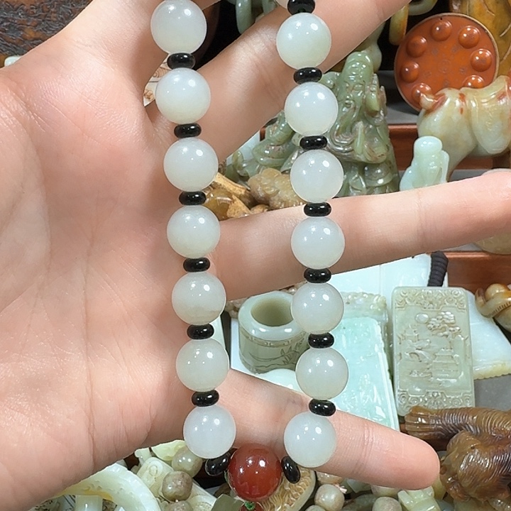 和田玉未镶嵌把件浅*