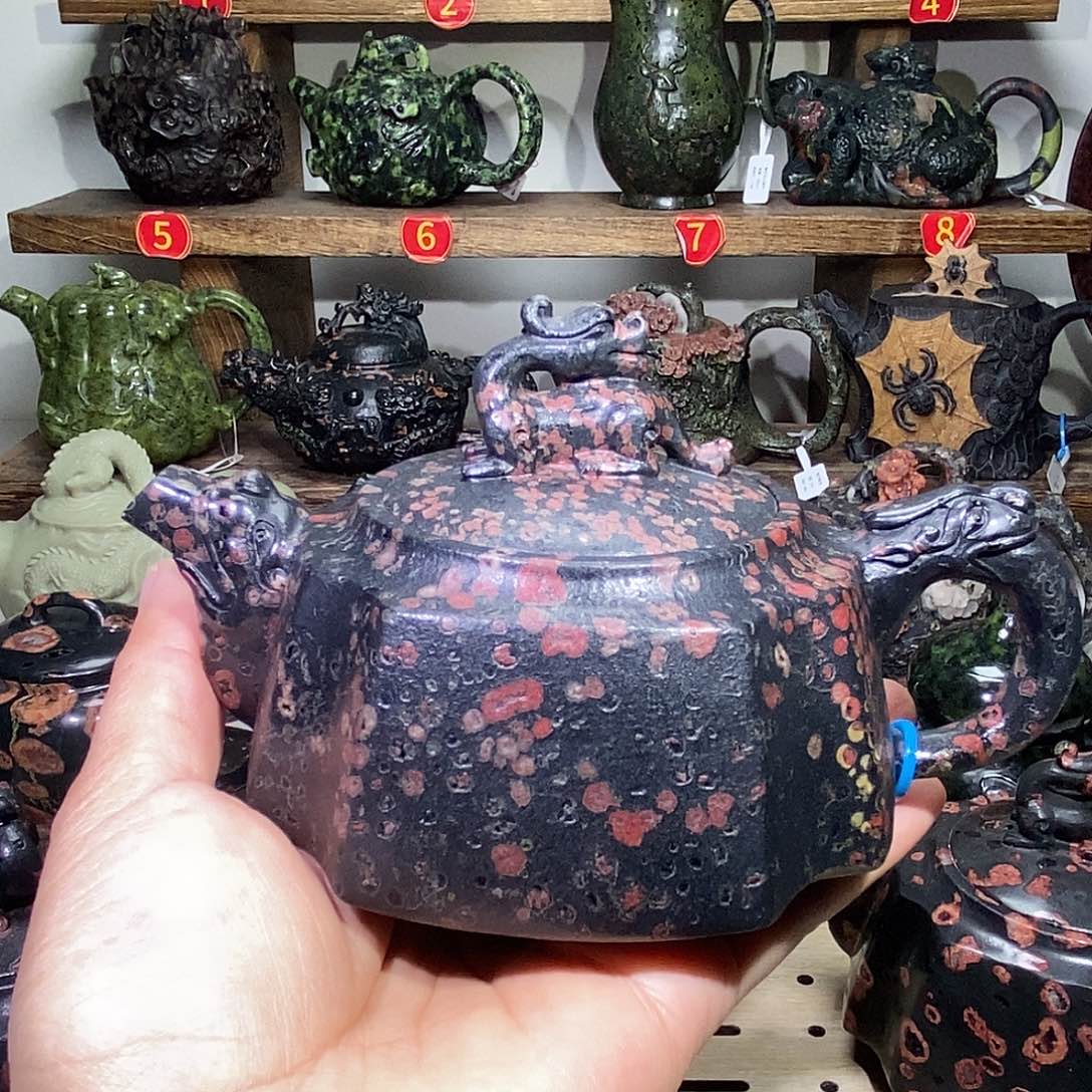 富***祥安山玉梅花玉龙尊壶微瑕