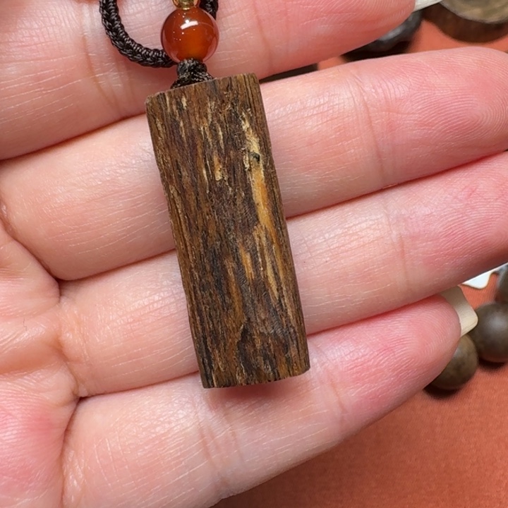 大叶紫檀（黑酸枝木类）