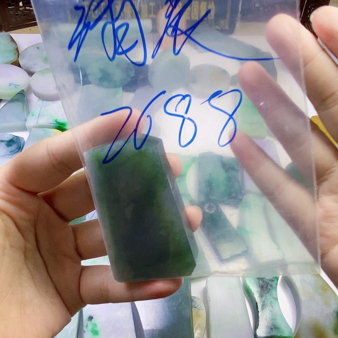 定制翡翠未镶嵌翡翠