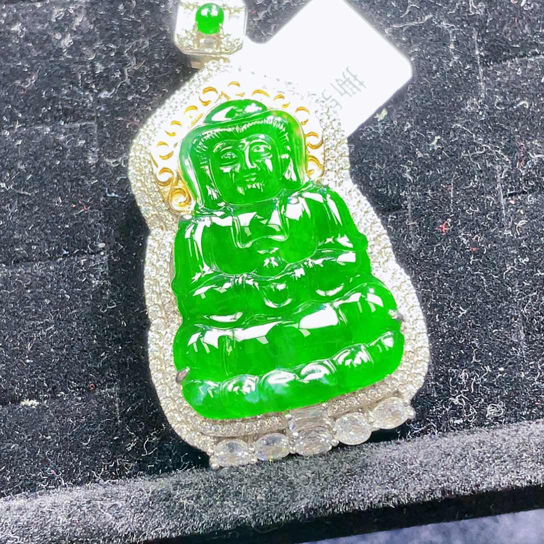 翡翠颈饰未镶嵌58，