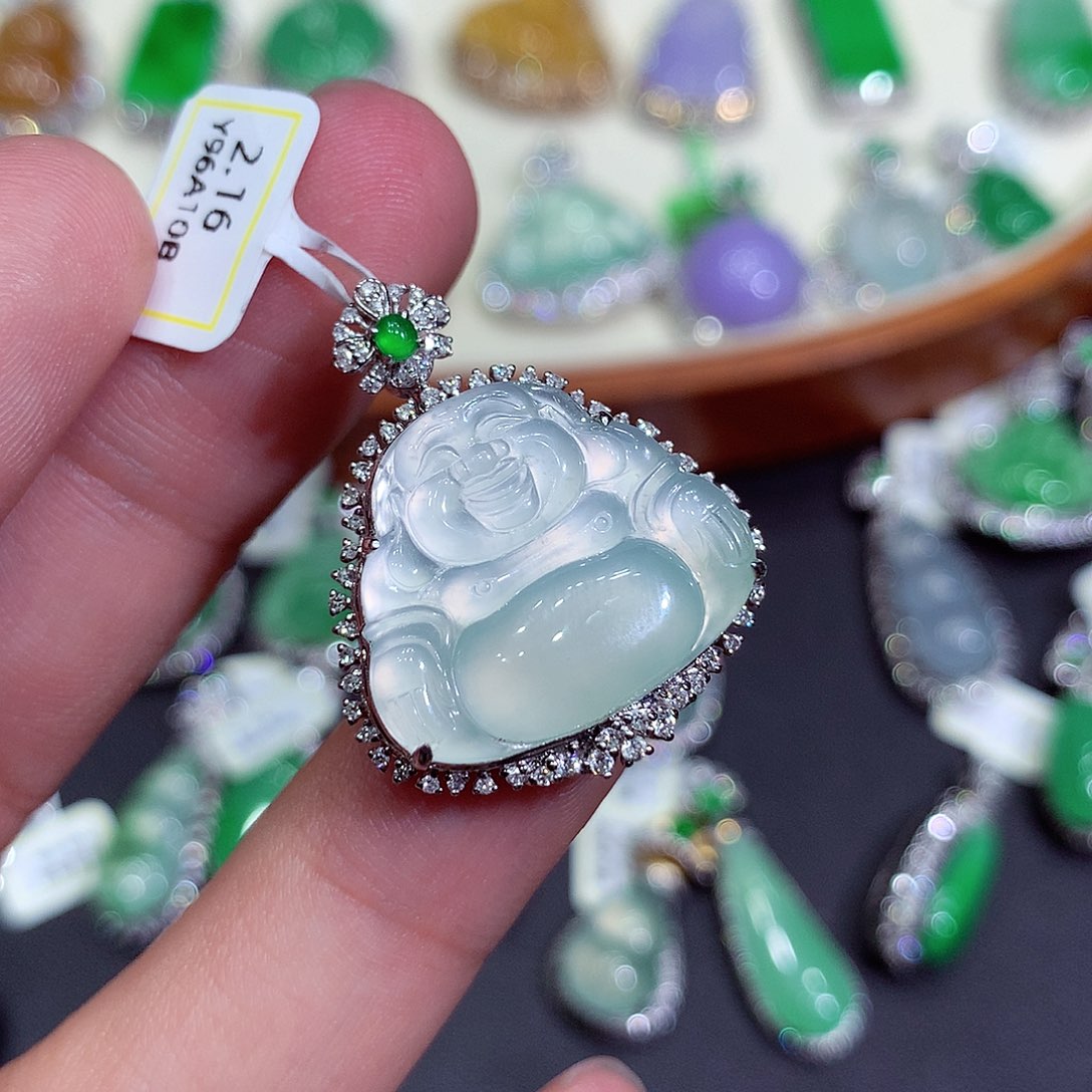 翡翠吊坠(不含链)18K金镶嵌