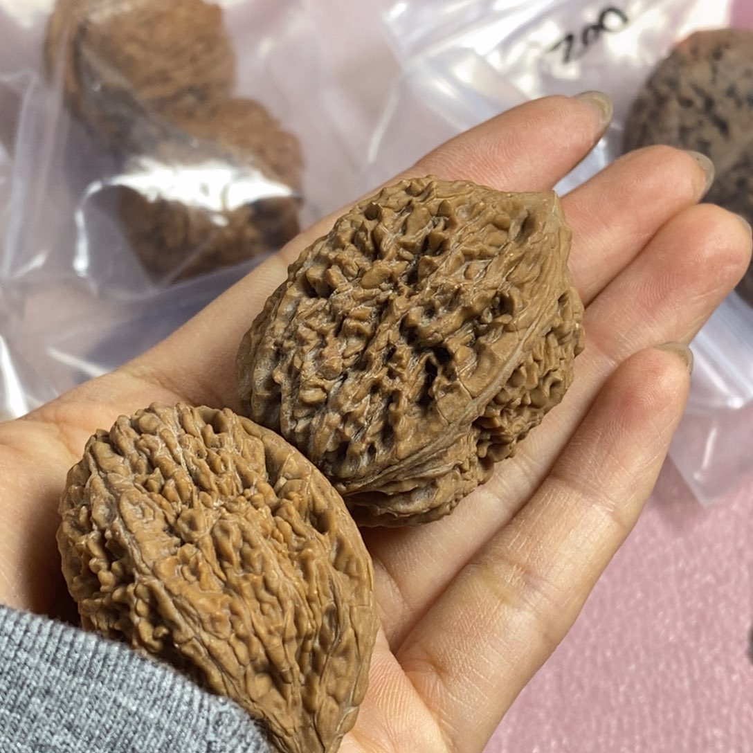 文玩核桃吊坠32蒜头168