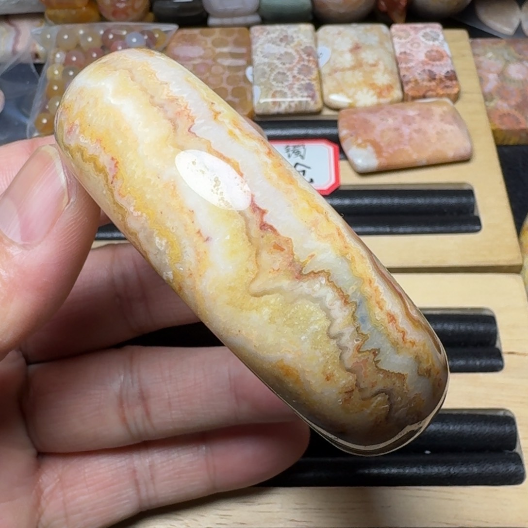 硅化玉纯天然色有机玉石未镶嵌61圈口