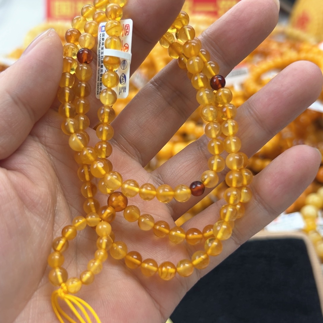 琥珀珠宝奇石未镶嵌