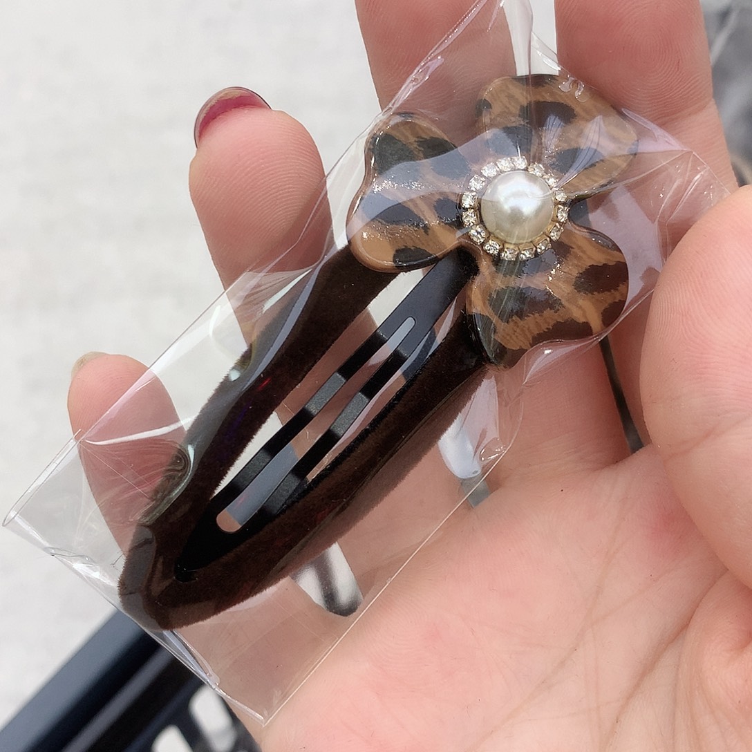 布艺非金属泡菜豹纹花拜拜