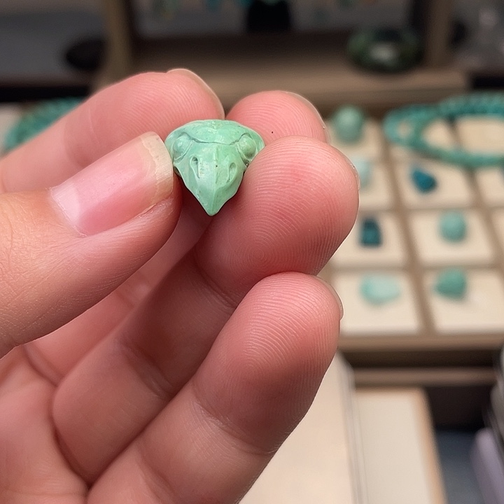 绿松石未镶嵌吊坠