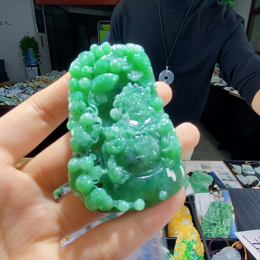 颈饰未镶嵌翡翠翡翠