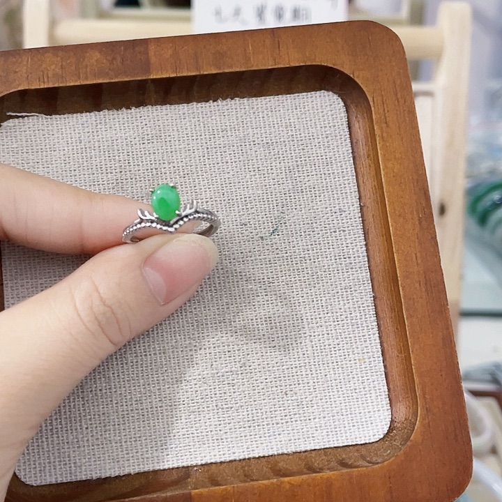 翡翠未镶嵌颈饰天然翡翠Ａ货