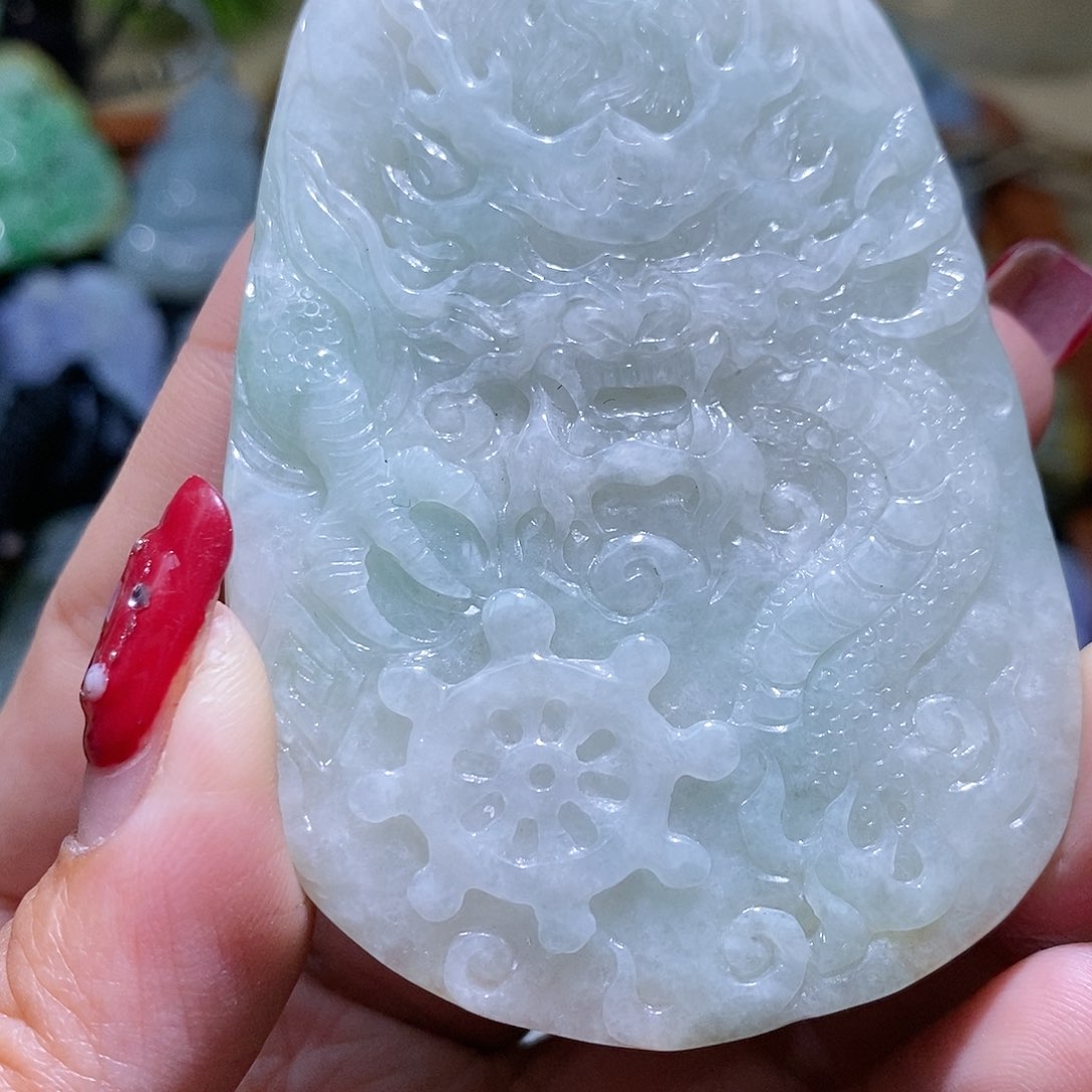 【闪购商品】翡翠颈饰未镶嵌龙牌
