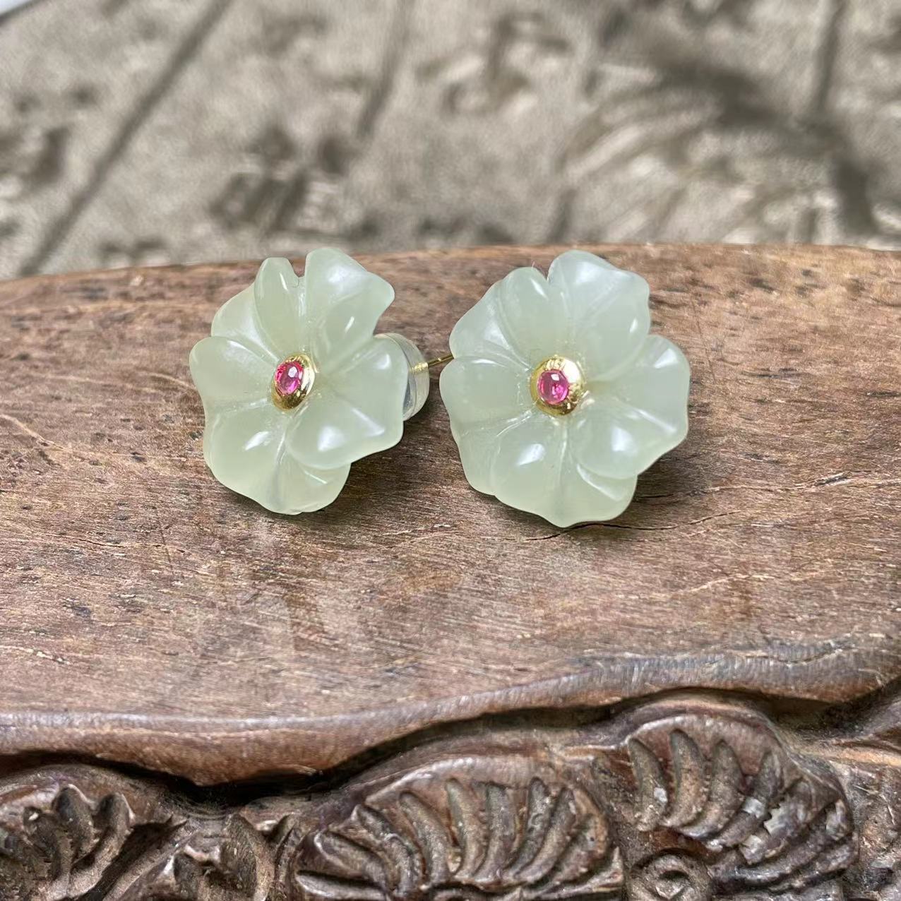 【幸运花】18k金镶和田玉幸运花耳饰16*16mm（多样性发一个）