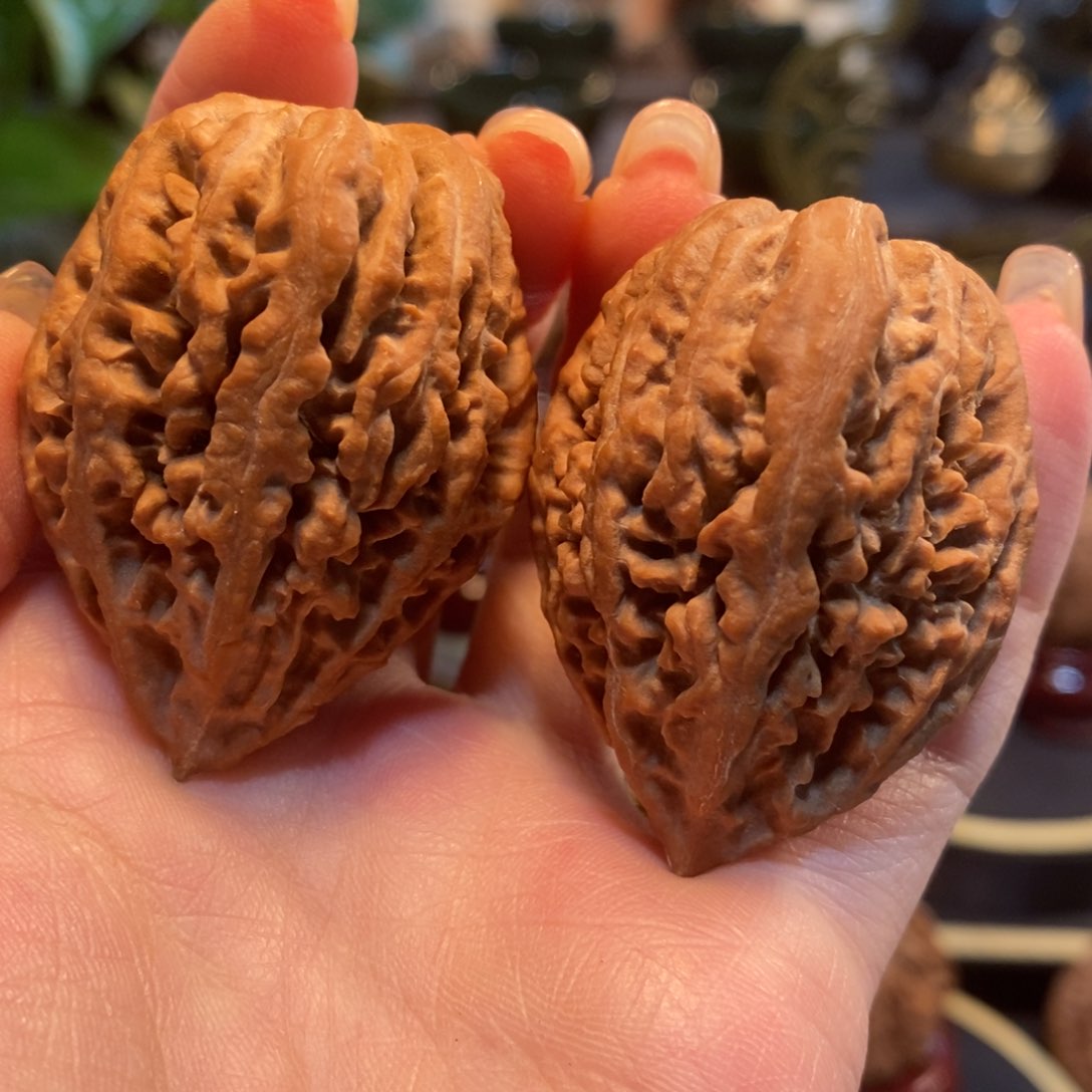 文玩核桃吊坠蚂蚁纹38.