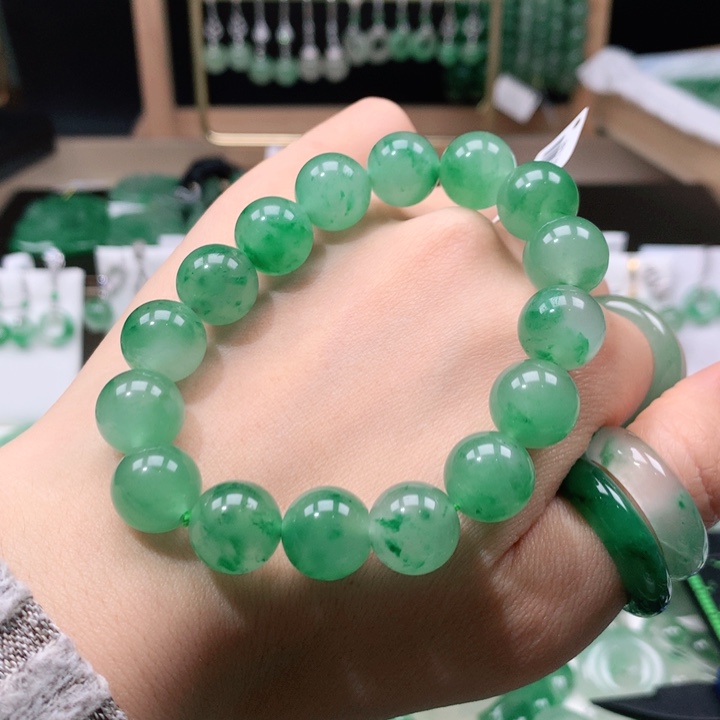 石英质玉未镶嵌项圈