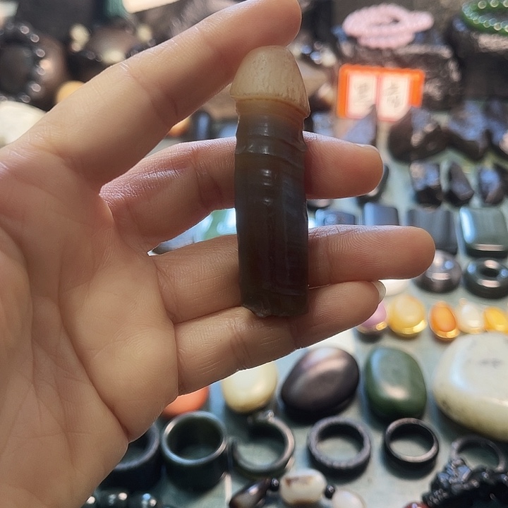 转***狼玉蘑菇头6厘米一个