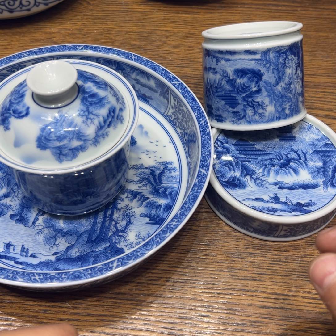 景德镇瓷器精品陈列展品