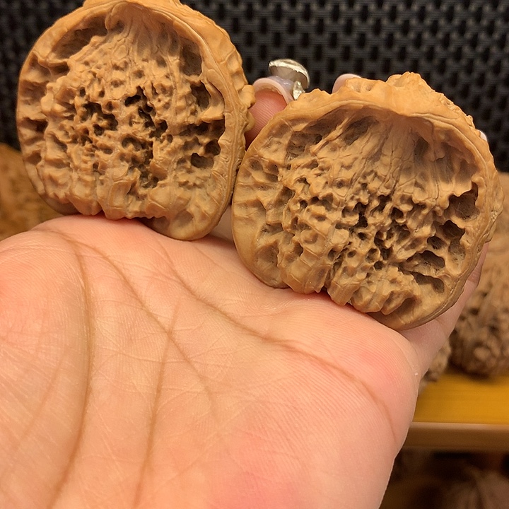 梦***郊大叶紫檀（黑酸枝木类）