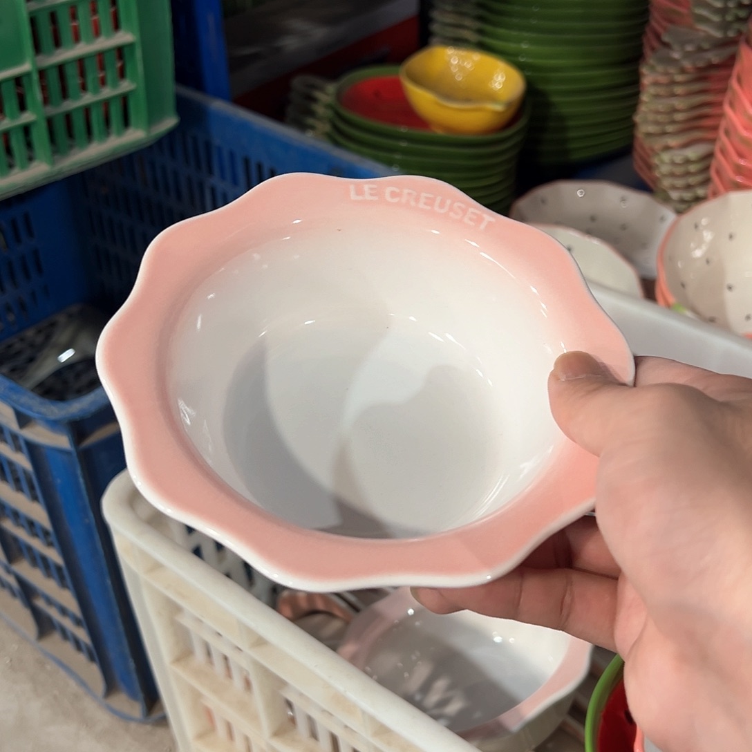 陶瓷 花边碗 粉白色色色