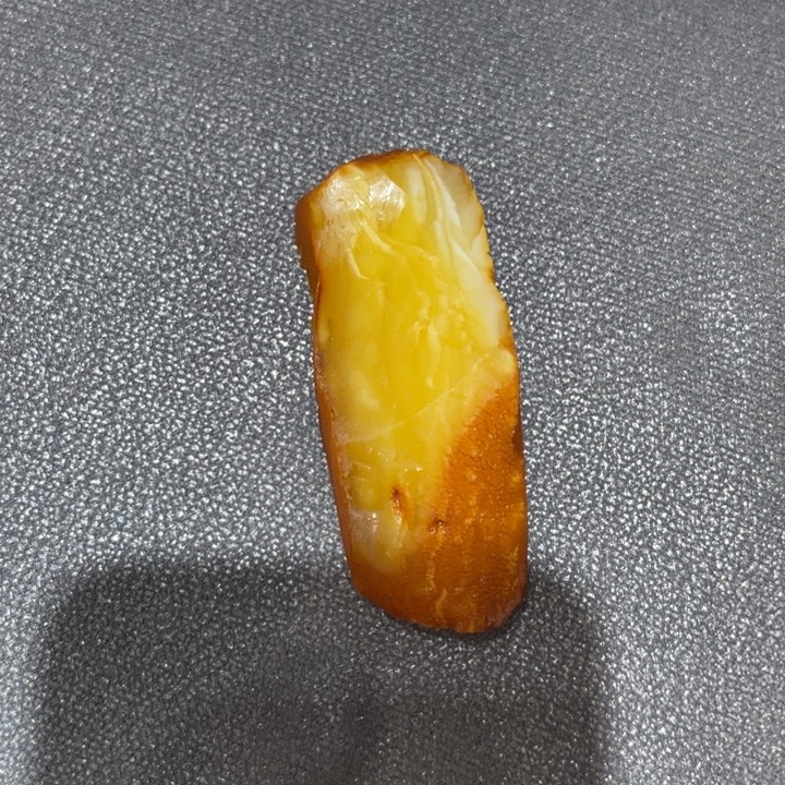 L***n定制蜜蜡未镶嵌裸石