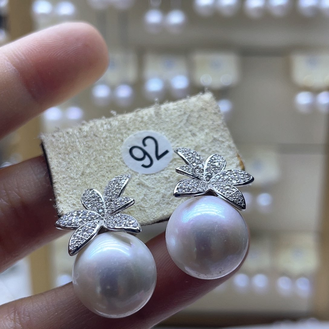 银S925镶嵌淡水珍珠耳饰