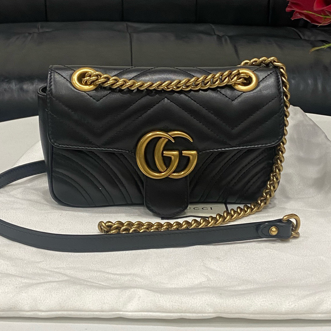 95新 GUCCI/古驰 黑金马蒙22斜挎包