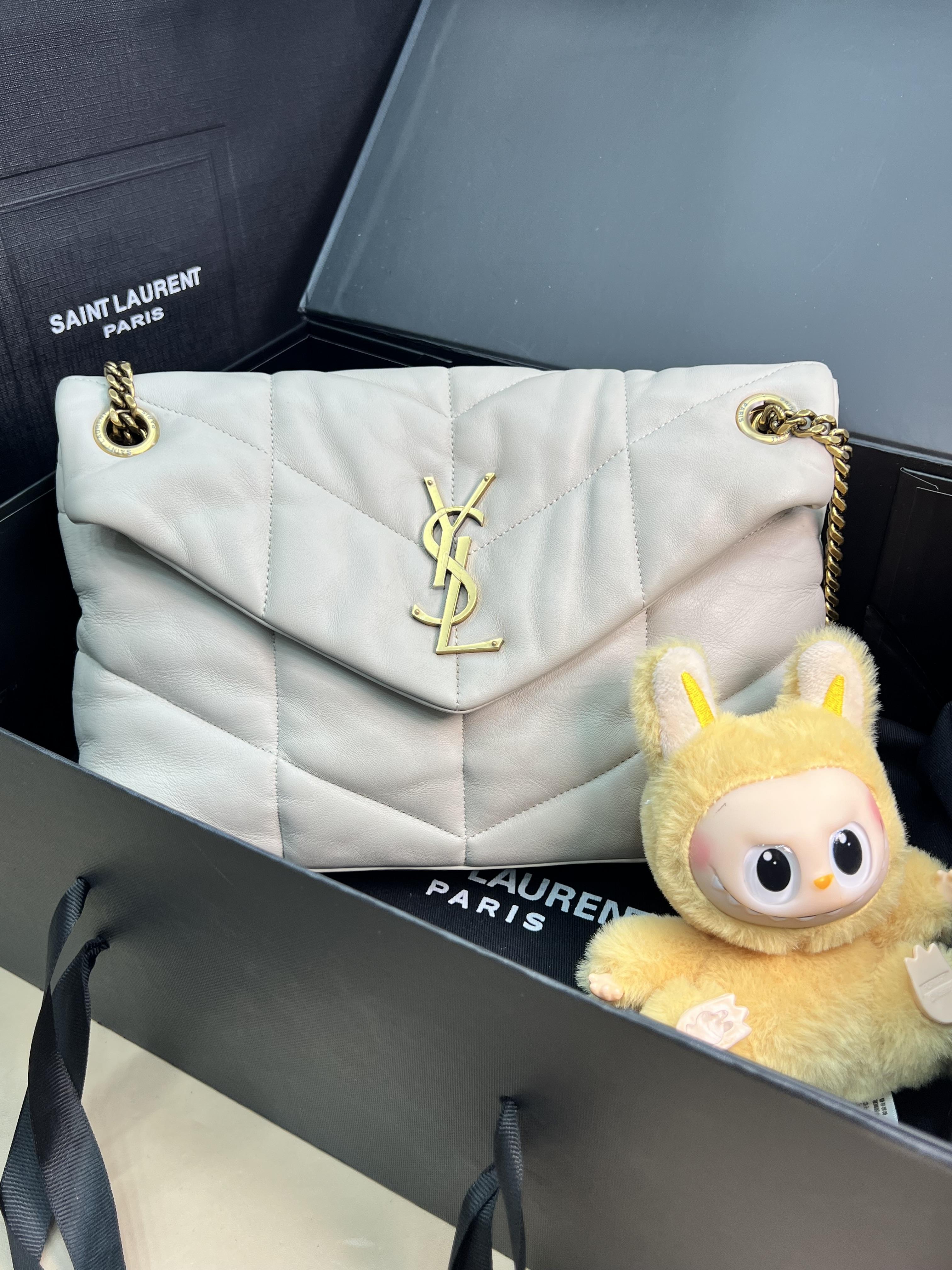 未使用 YSL/圣罗兰 ysl白色云朵小号展示包720173