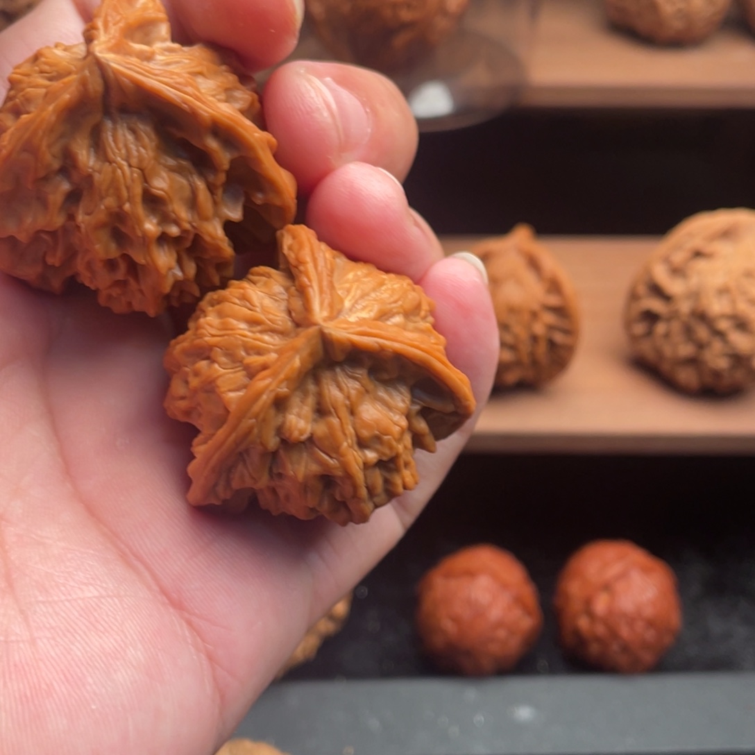 太***贰文玩核桃吊坠盘山