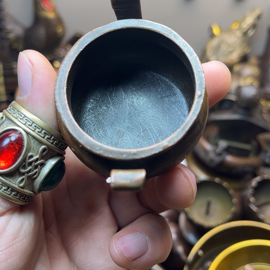 精美铜器工艺品等
