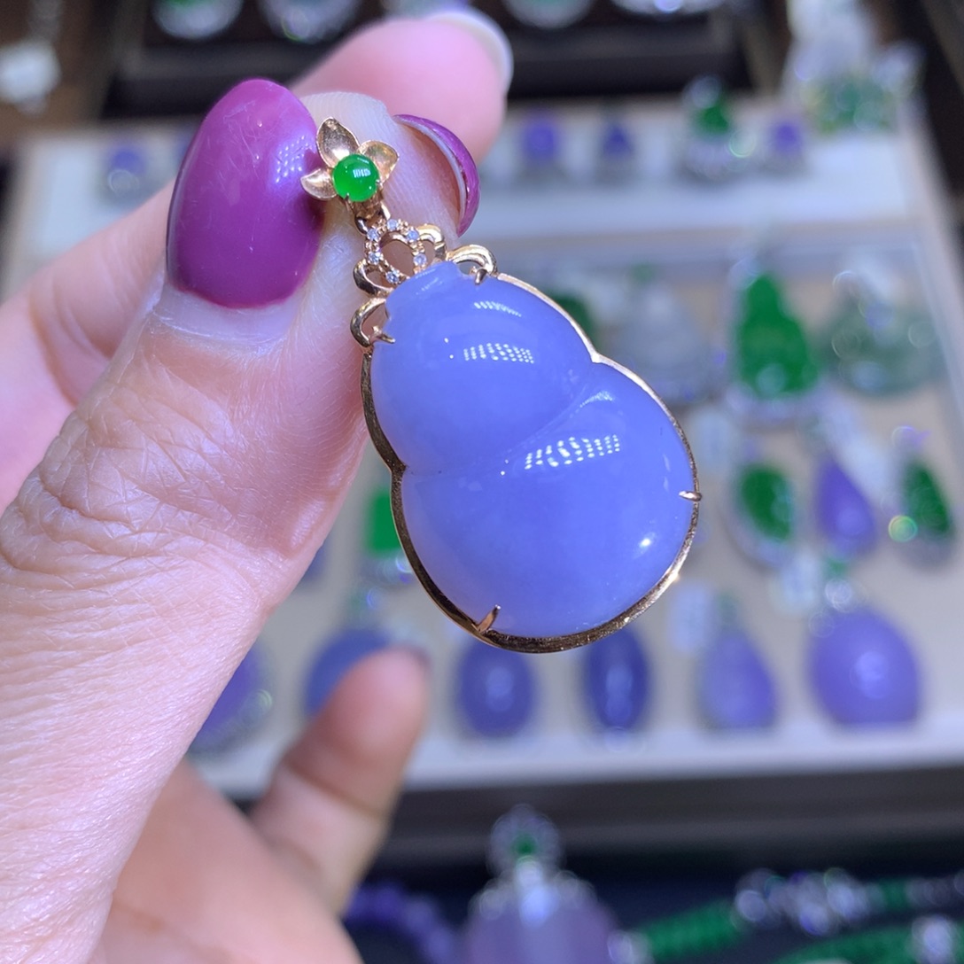 翡翠戒指18K金镶嵌翡翠