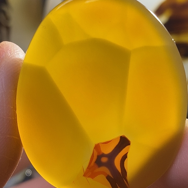 未镶嵌颈饰玛瑙/玉髓心**树