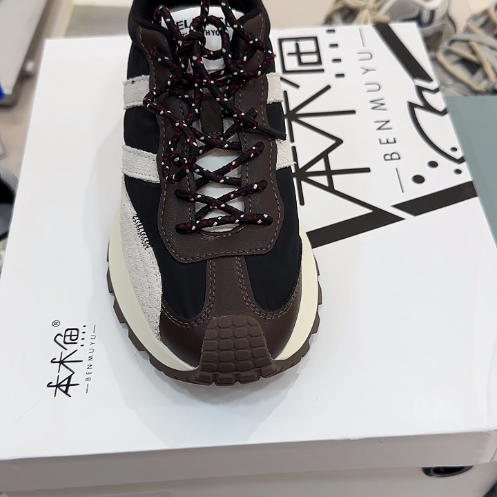 *****黄牛剖层皮革松糕鞋