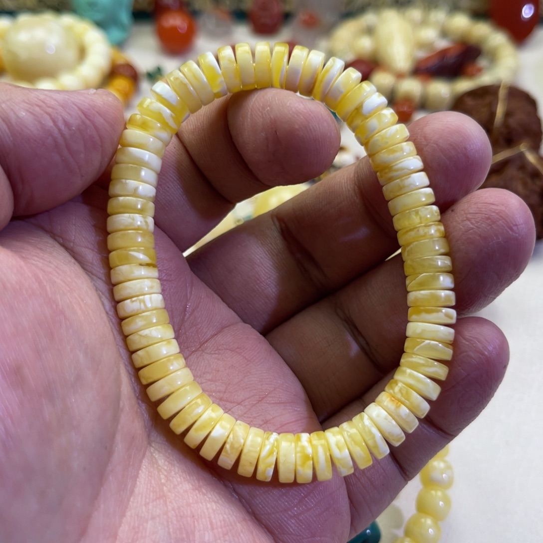 琥珀未镶嵌珠宝奇石35