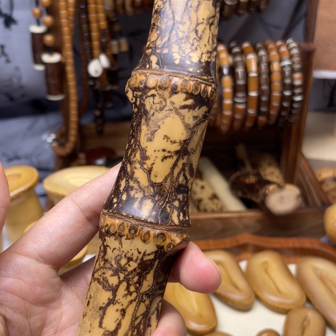 *****竹竹鞭手把件一粒