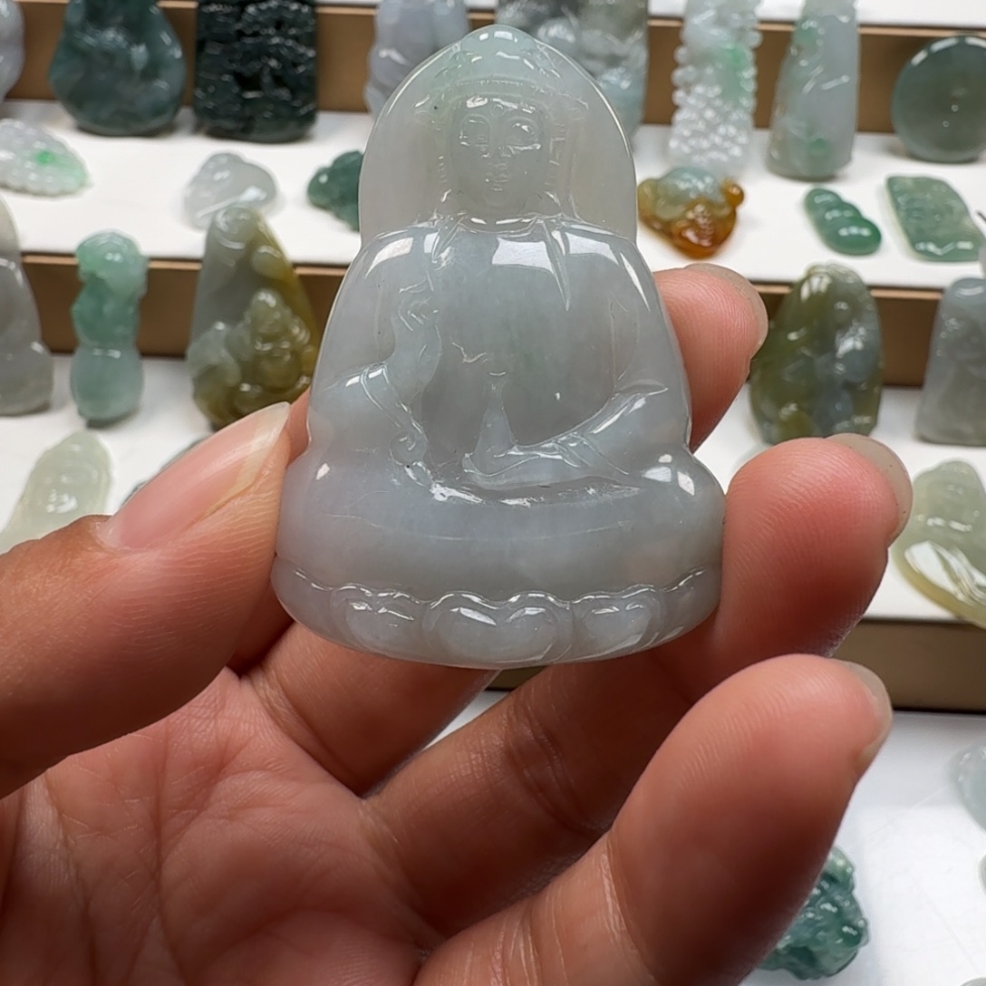 翡翠未镶嵌颈饰翡翠