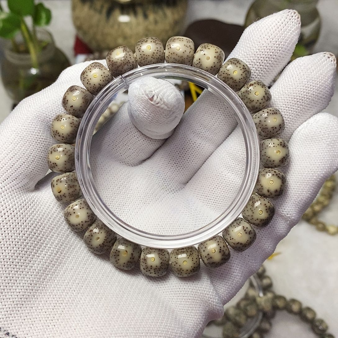 星月菩提吊坠星月菩提手串