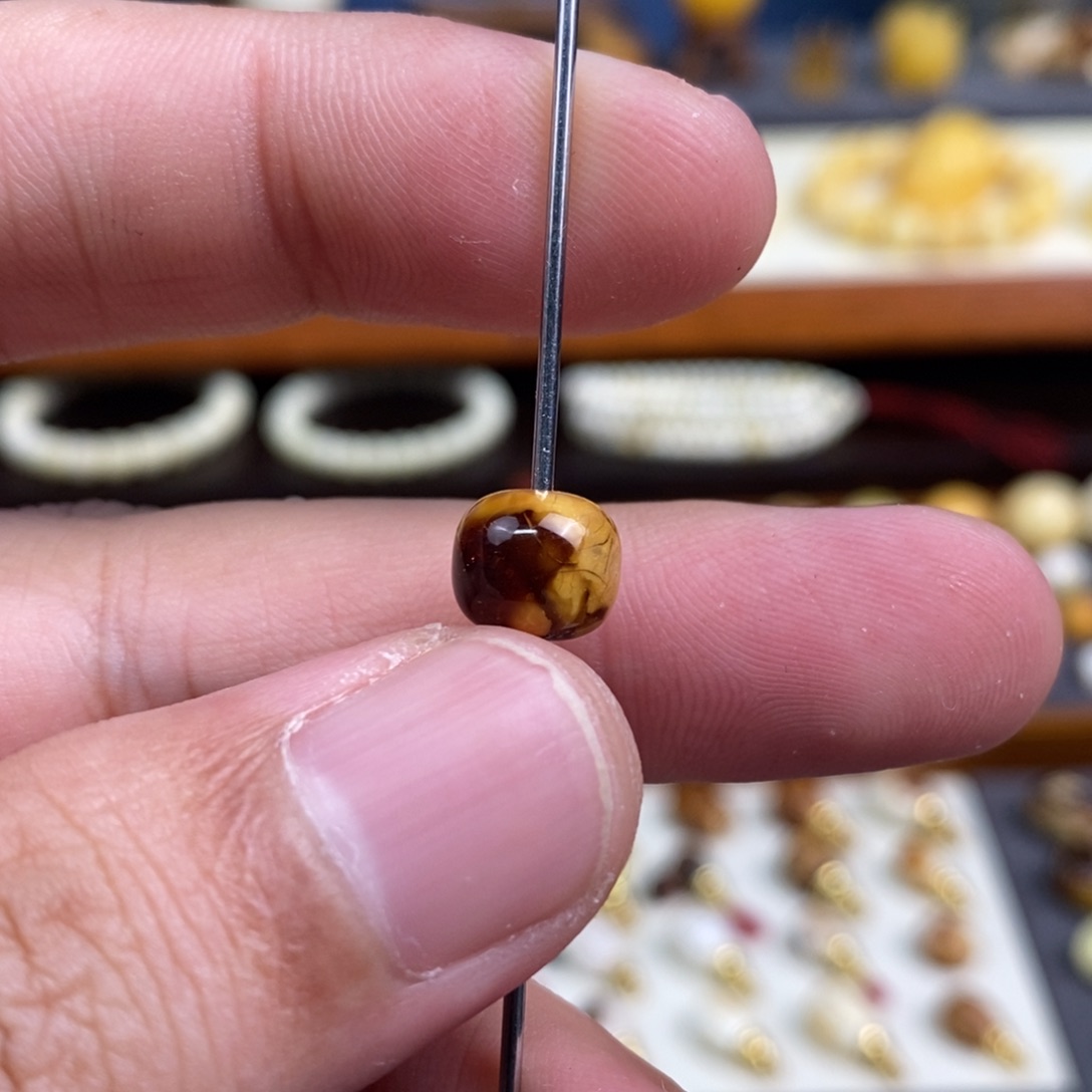 金***喆蜜蜡未镶嵌裸石配饰