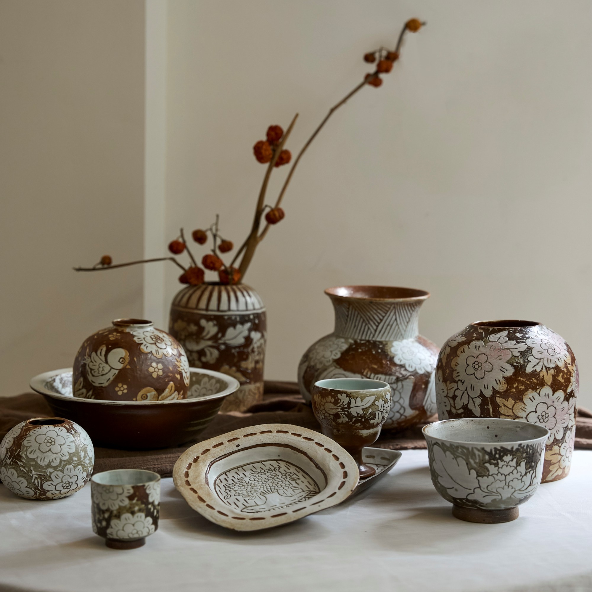 大有日-大吉手作花瓶餐具咖啡杯剔刻复古花卉盘碗手握杯高脚杯