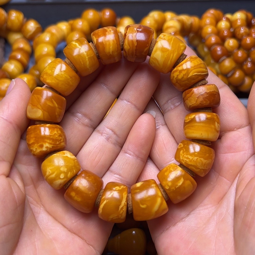 琥珀未镶嵌吊坠(不含链)