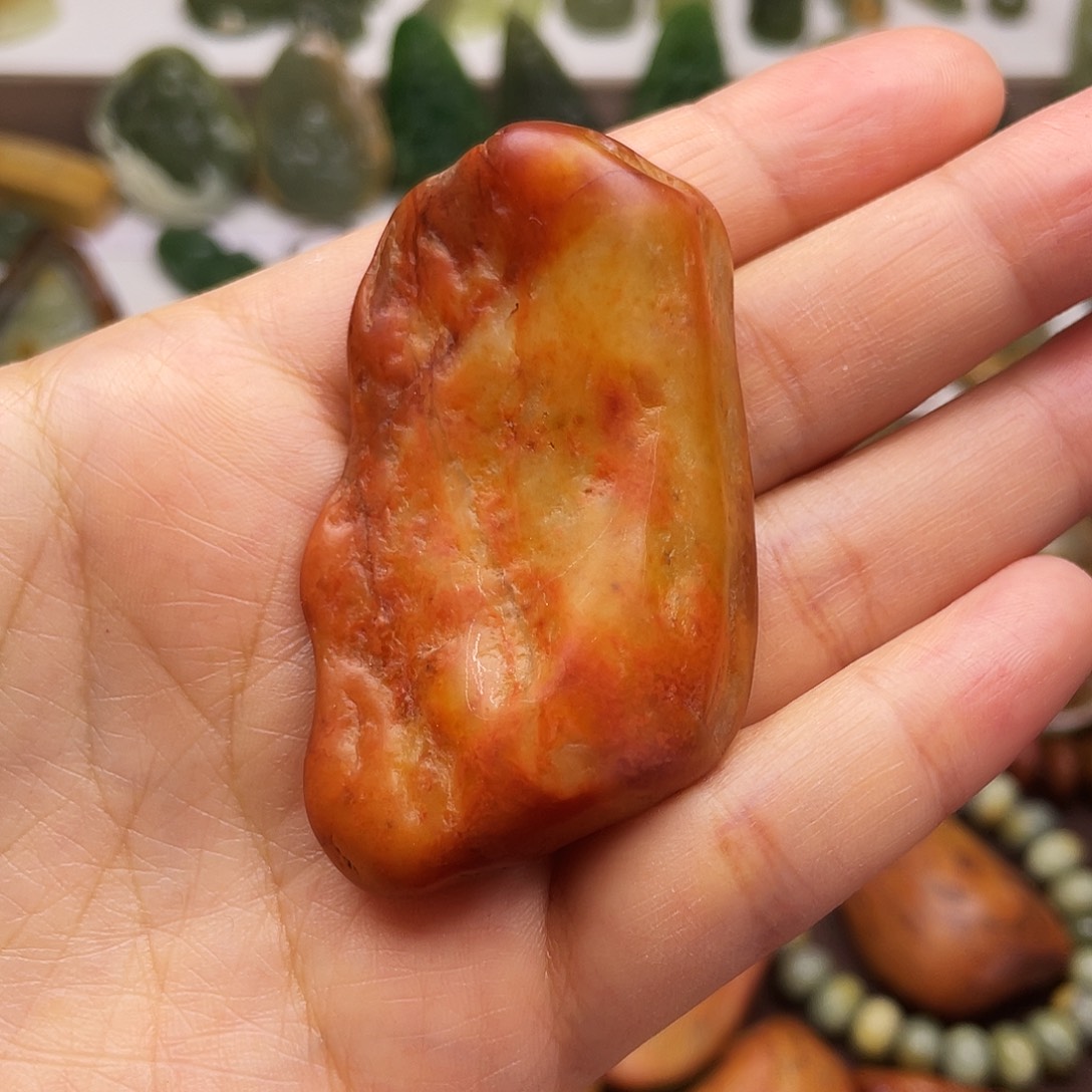岫岩河磨玉（透闪石质玉）颈饰未镶嵌果***乓