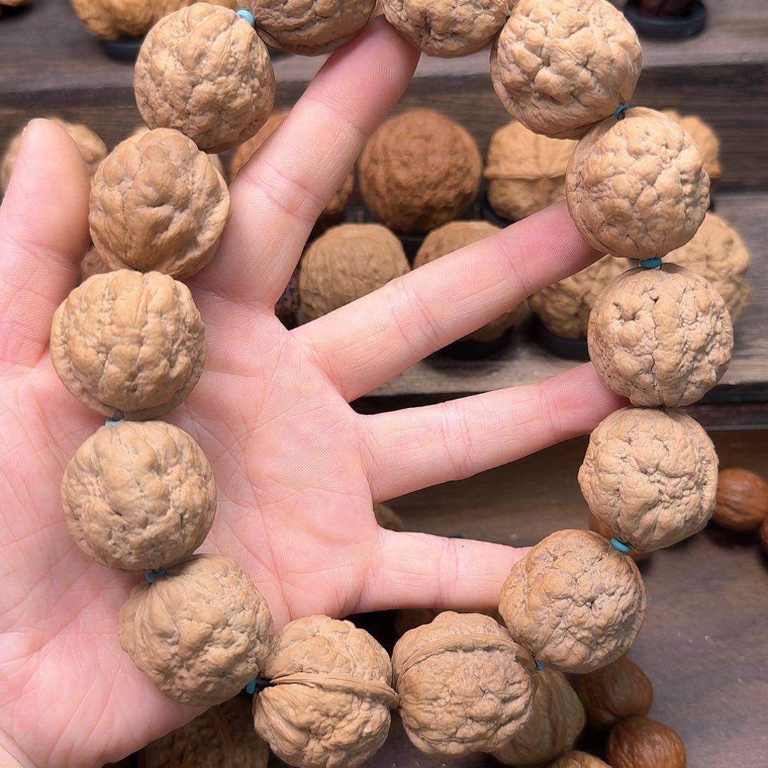 文玩核桃吊坠8山鬼手持29尺寸