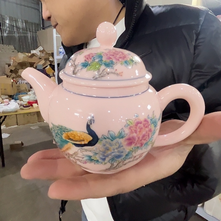 瓷片景德镇陶瓷红嘻嘻孔雀吸牡丹茶壶