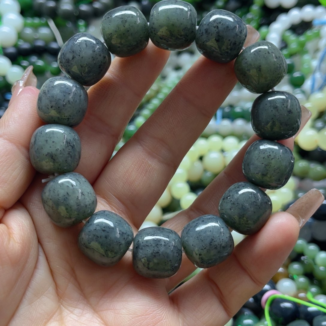 和田玉手链未镶嵌