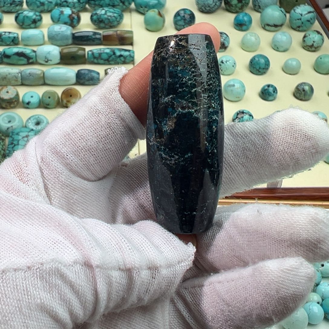 绿松石桶珠未镶嵌