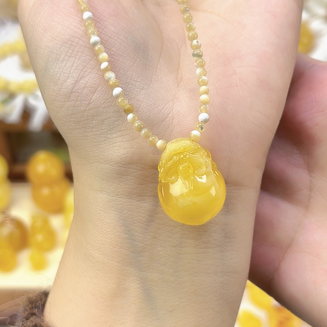 琥珀颈饰未镶嵌貔貅项链