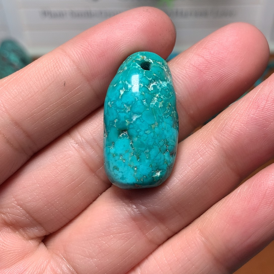 米***兰绿松石未镶嵌珠宝奇石