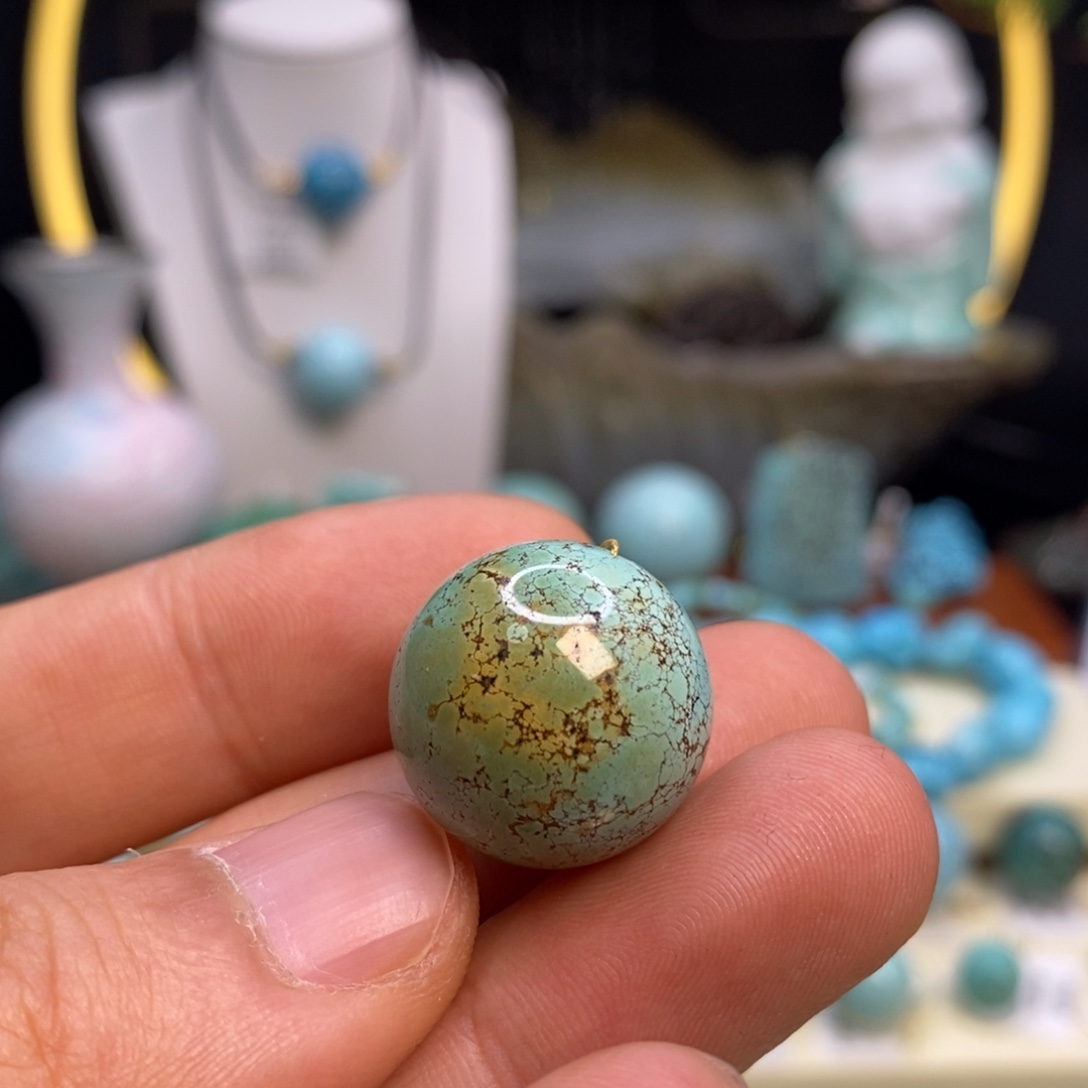 绿松石未镶嵌珠宝奇石19.3