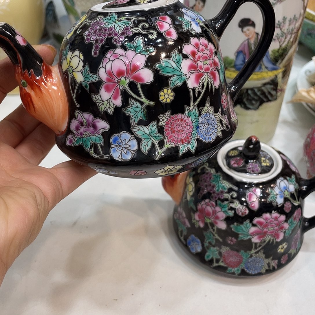 亿***毅瓷片景德镇粉彩黑万花象鼻壶