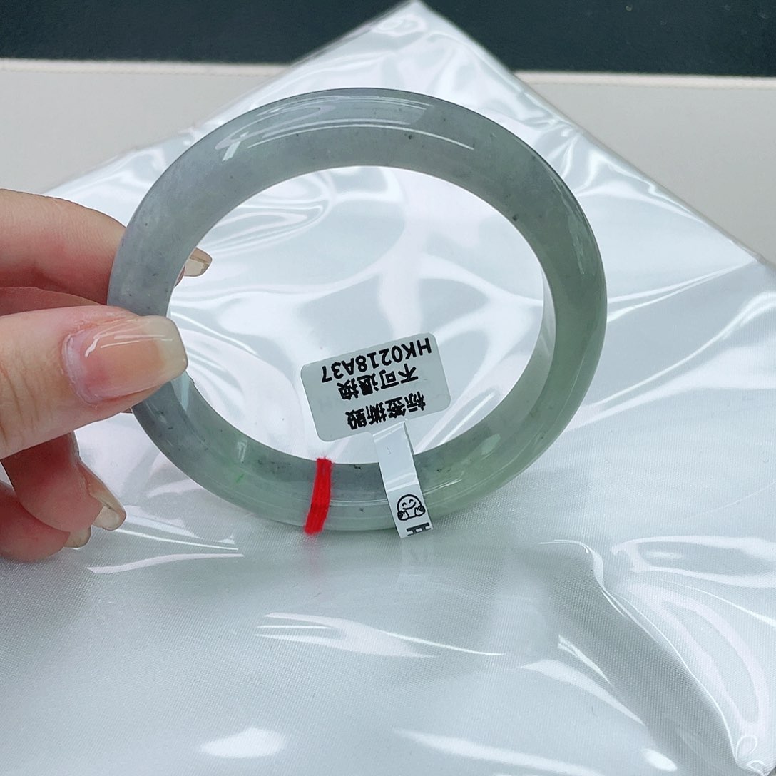 翡翠手镯未镶嵌正62.6